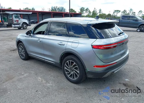 2021 Lincoln Corsair Standard z USA, uszkodzony, nr VIN 5LMCJ1C96MUL22899